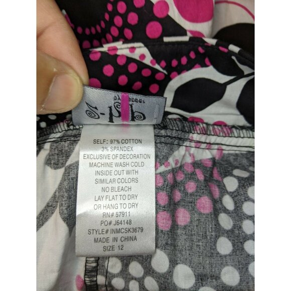 2 Hip by Wrapper Junior Size 12 Skirt Black PInk White Floral - Picture 4 of 5